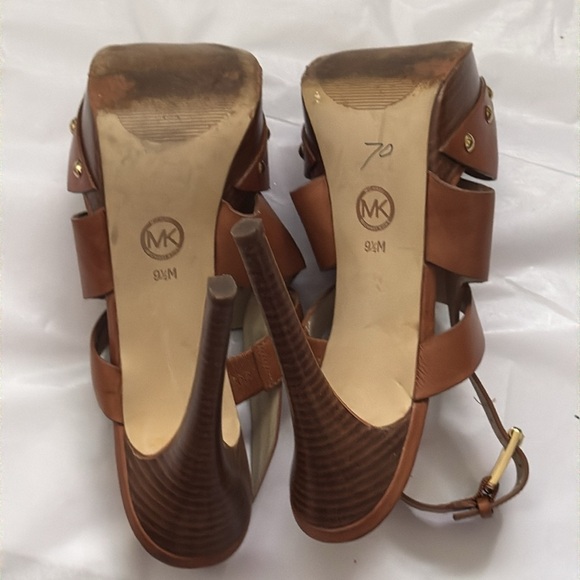 Brown High Heel Sandals - Picture 6 of 7